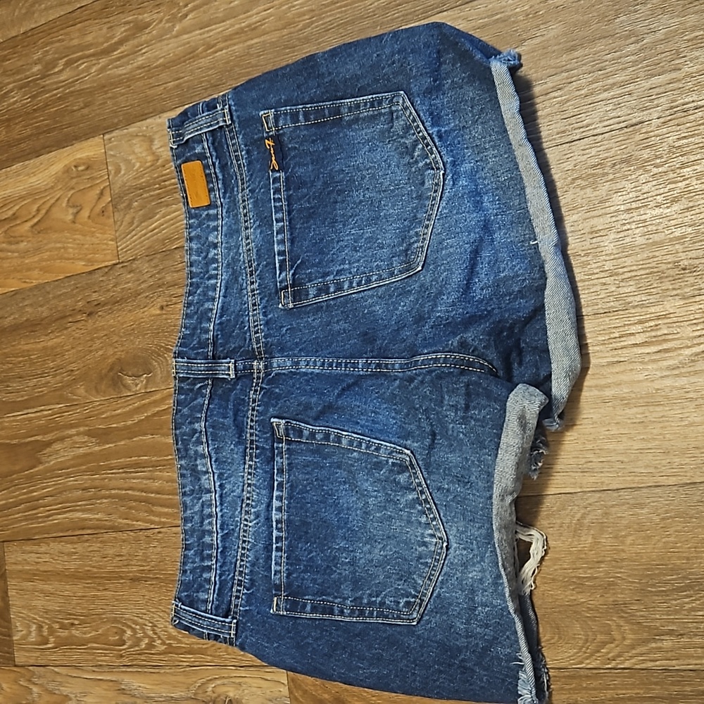 Women's distressed denim shorts